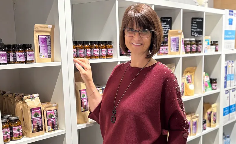 Manuela Maier-Oberhofer im Geschäft